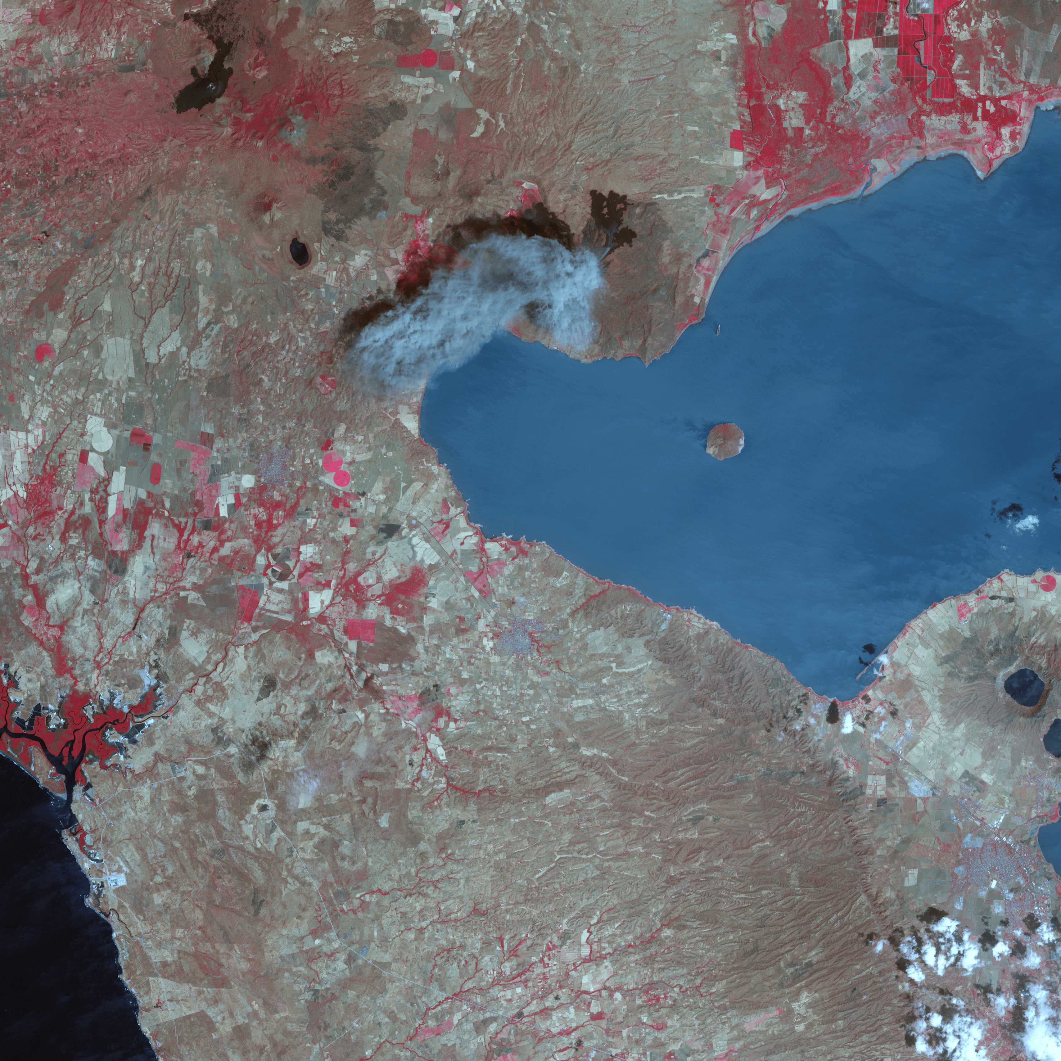 Nicaragua’s Momotombo Volcano Is Glorious In False Colour Satellite Imagery 