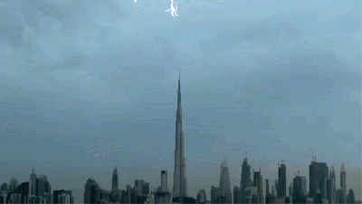 Watch A Spectacular Lightning Show Splinter Across The Skies Over Dubai