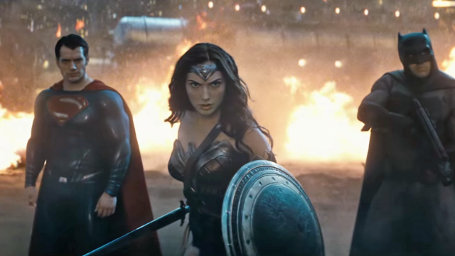 Watch 11 Minutes Of Batman V Superman, Constructed From All Of The Film’s Promos