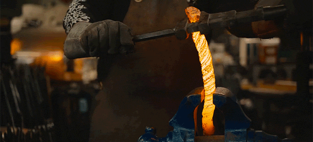 Beyond Gorgeous Video Shows The Making Of A Damascus Steel Sword