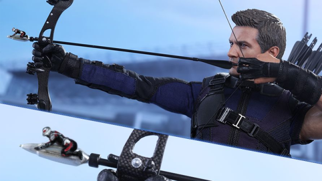 Hawkeye Isn’t Even The Coolest Part Of This Hawkeye Action Figure