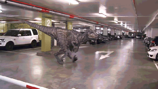 Being Pranked With A Lifelike Robot Dinosaur Must Be Terrifying