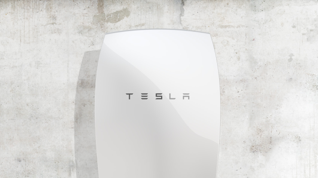 Tesla Is Discontinuing Its 10 Kilowatt Powerwall 