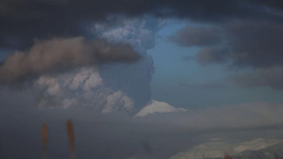 A Massive Alaskan Volcano Eruption Could Throw The US Into Travel Chaos