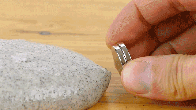 How To Make Your Own Magnetic Slime Using White Glue And Iron Filings