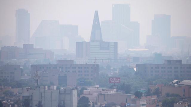 Mexico City’s Doubling Down On Its Car Ban To Clear Smoggy Skies