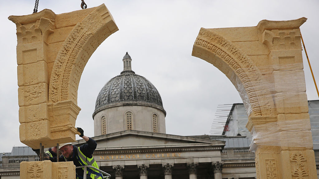 Replica Of Syria’s Arch Of Triumph Built In London From 3D Scans