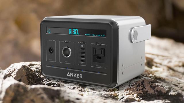 This Monstrous Battery Can Charge Your Phone For 40 Days After The Apocalypse
