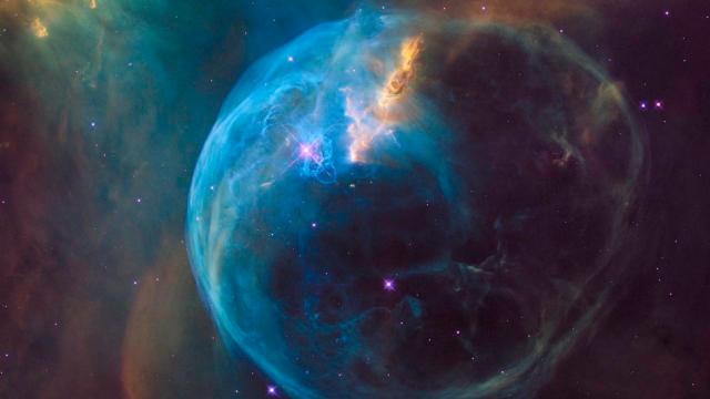 NASA Celebrates Hubble’s 26th Birthday With Some Spectacular New Space Porn