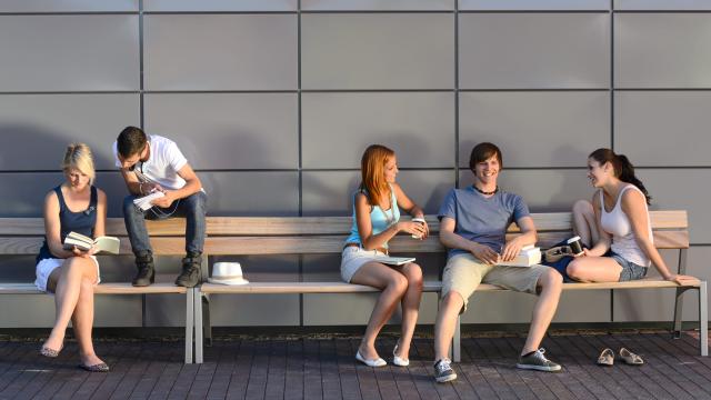 New Data Suggests You Only Have Five Close Friends 