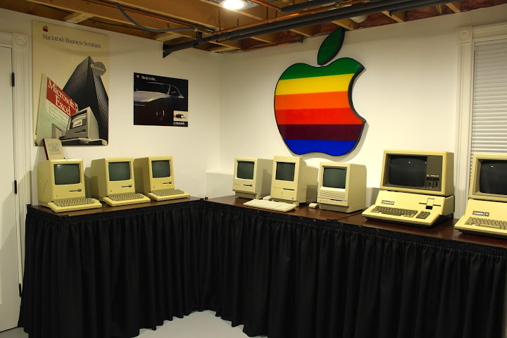 This 15-Year-Old Owns An Apple Museum, What Have You Done Today?