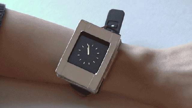 A Multi-Screen Smartwatch Might Actually Be A Brilliant Idea