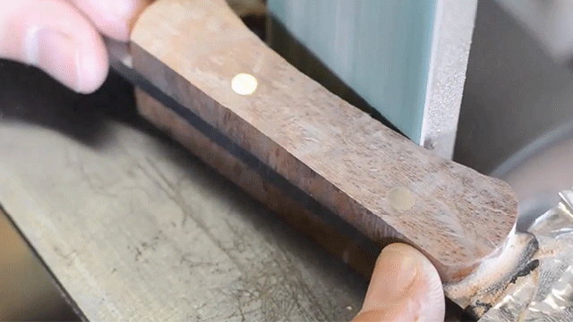 Let Your Brain Take A Nap While This Guy Builds A Kickass Japanese Utility Knife