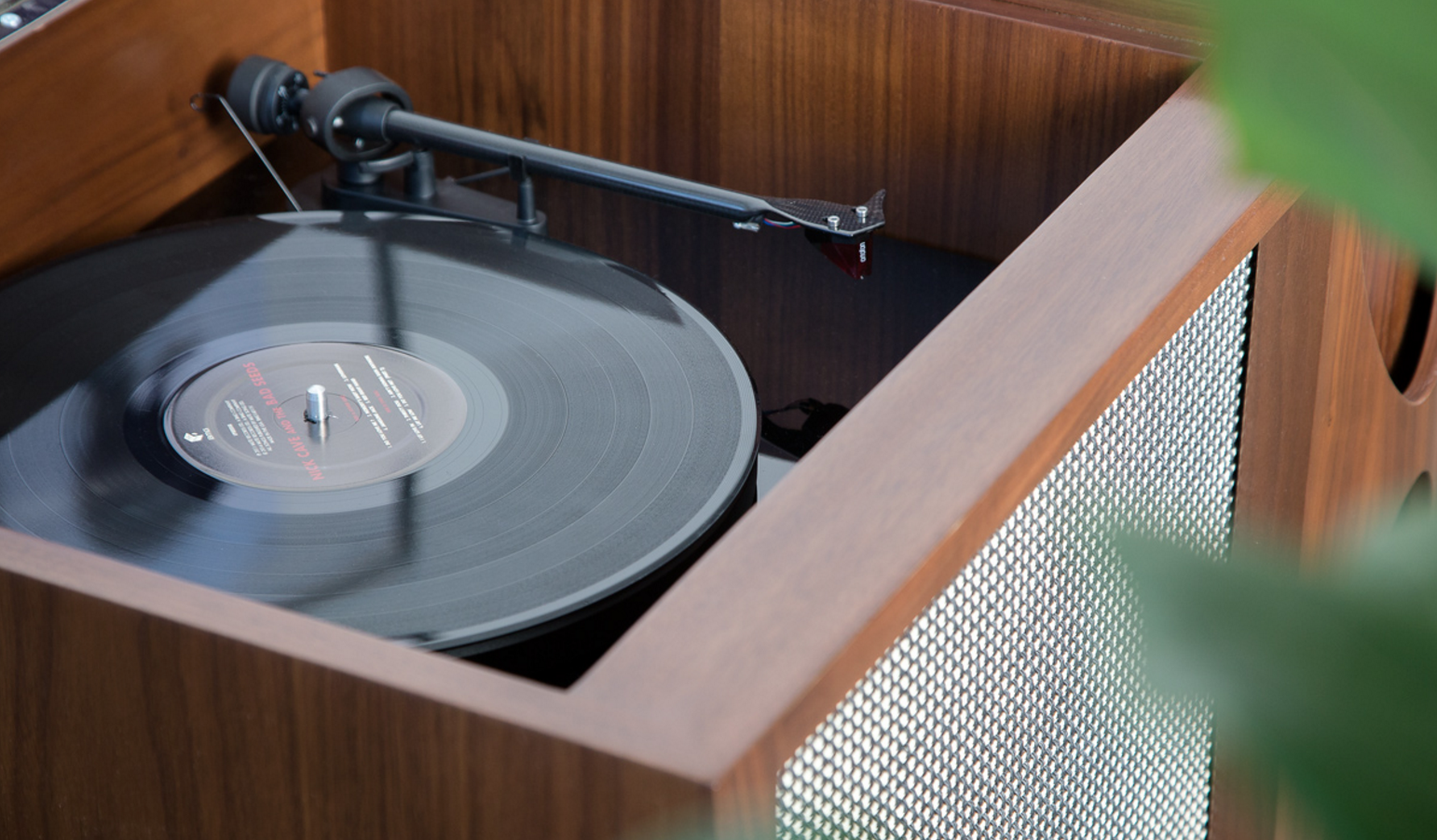 This Whiskey Bar Turntable Gets You Loaded On Tunes And Booze