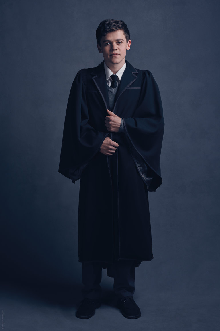 Grown-Up Harry Potter Is Tired Of All This Wizarding Crap In The First Cursed Child Play Pics