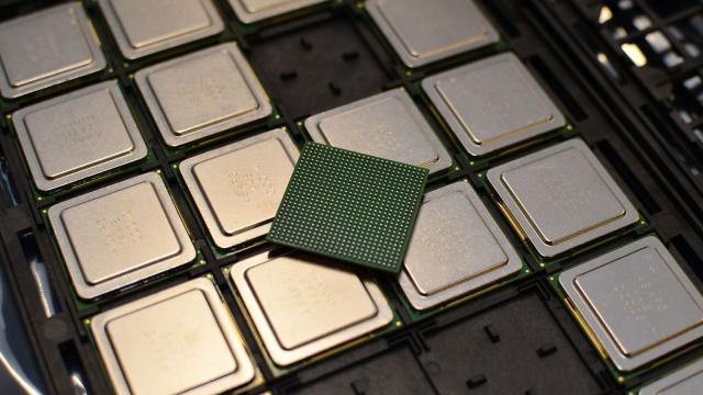 New ‘KiloCore’ Chip Is The World’s First With 1000 Processors