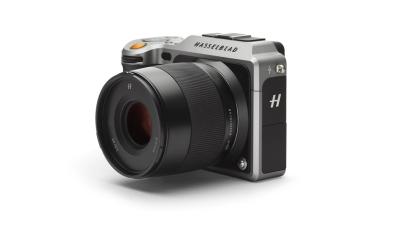 Hasselblad’s $12,000 Mirrorless Camera Is Utterly Absurd
