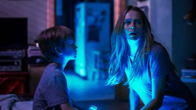 This Is The Least Scary Lights Out Trailer Yet And It’s Still Great