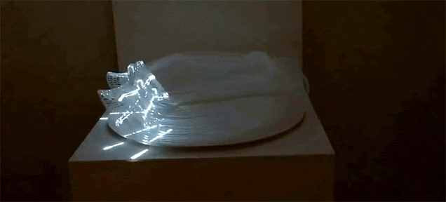 This Spinning Illusion Is Obviously Some Sort Of Light Magic