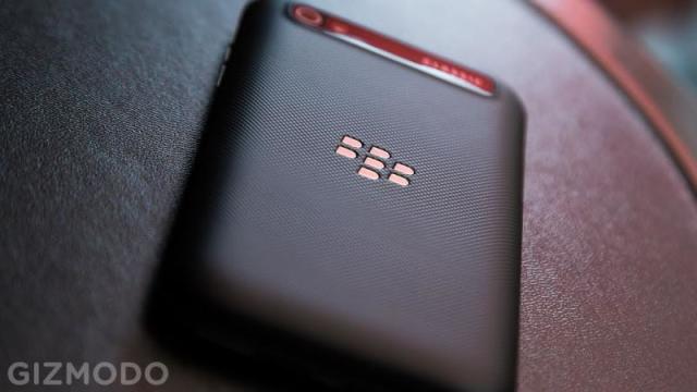 The US Senate Will Finally Stop Using Blackberrys