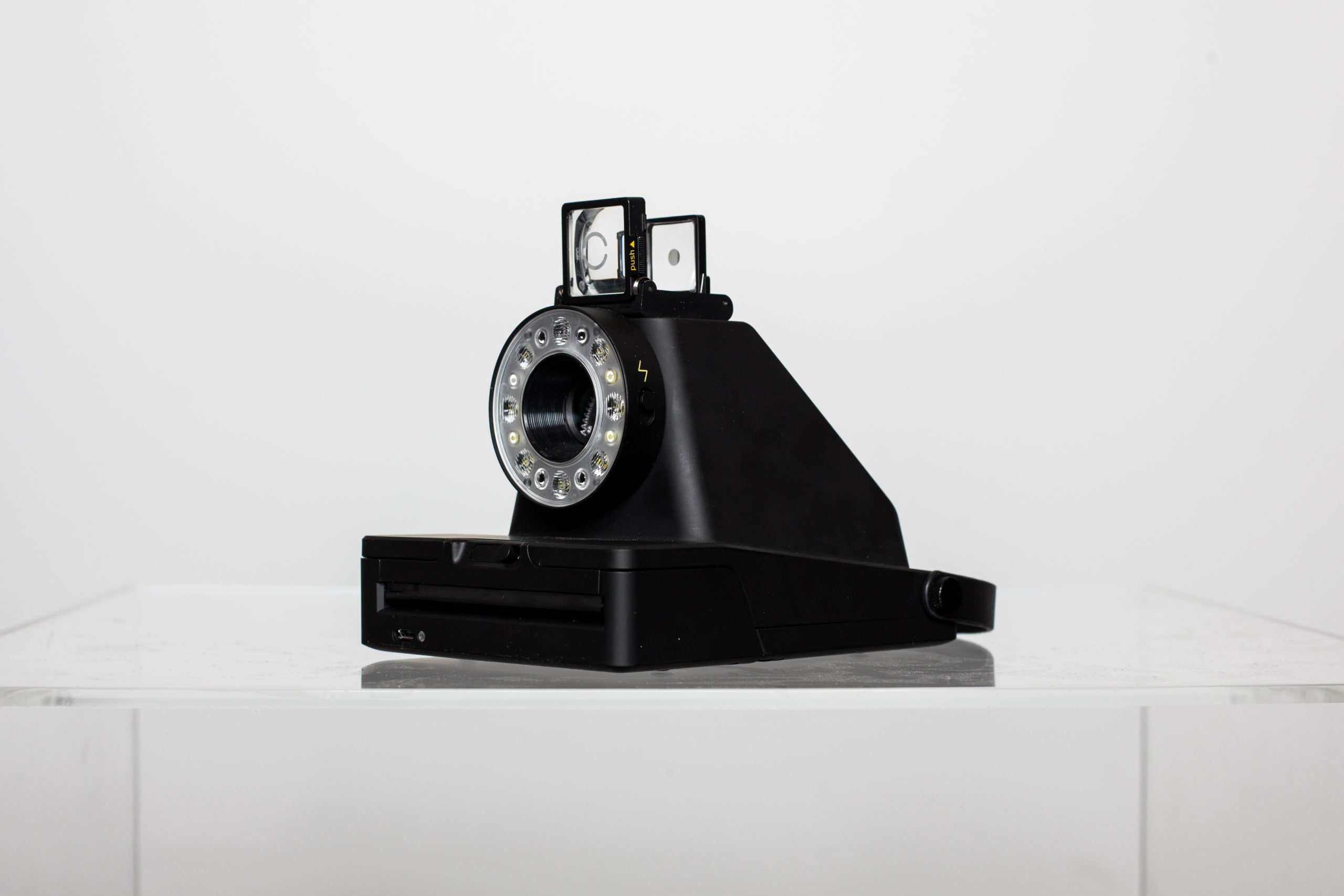 Impossible Project I-1 Polaroid Camera: The Gizmodo Review