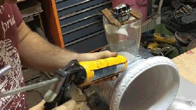 How To Make A DIY Dyson Bladeless Fan With A Water Jug And A Plant Vase