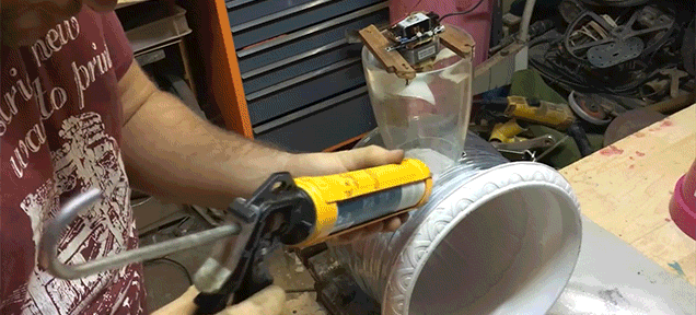 How To Make A DIY Dyson Bladeless Fan With A Water Jug And A Plant Vase