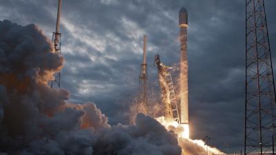 SpaceX Will Attempt To Land Three Rockets At Once