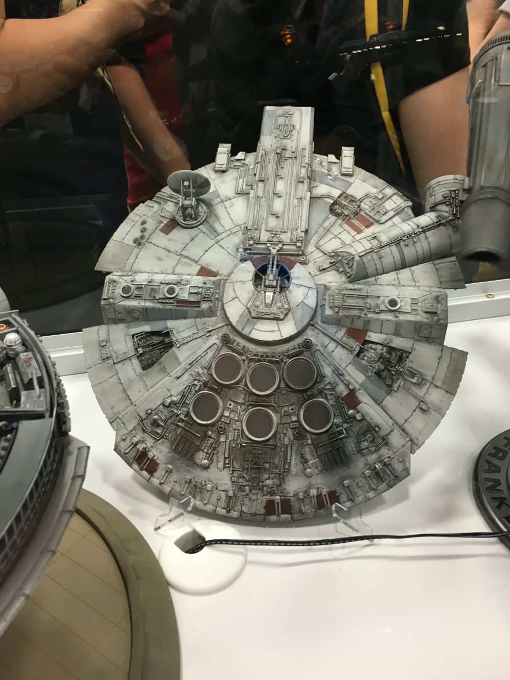 So That’s How The Inside Of The Millennium Falcon Is Laid Out