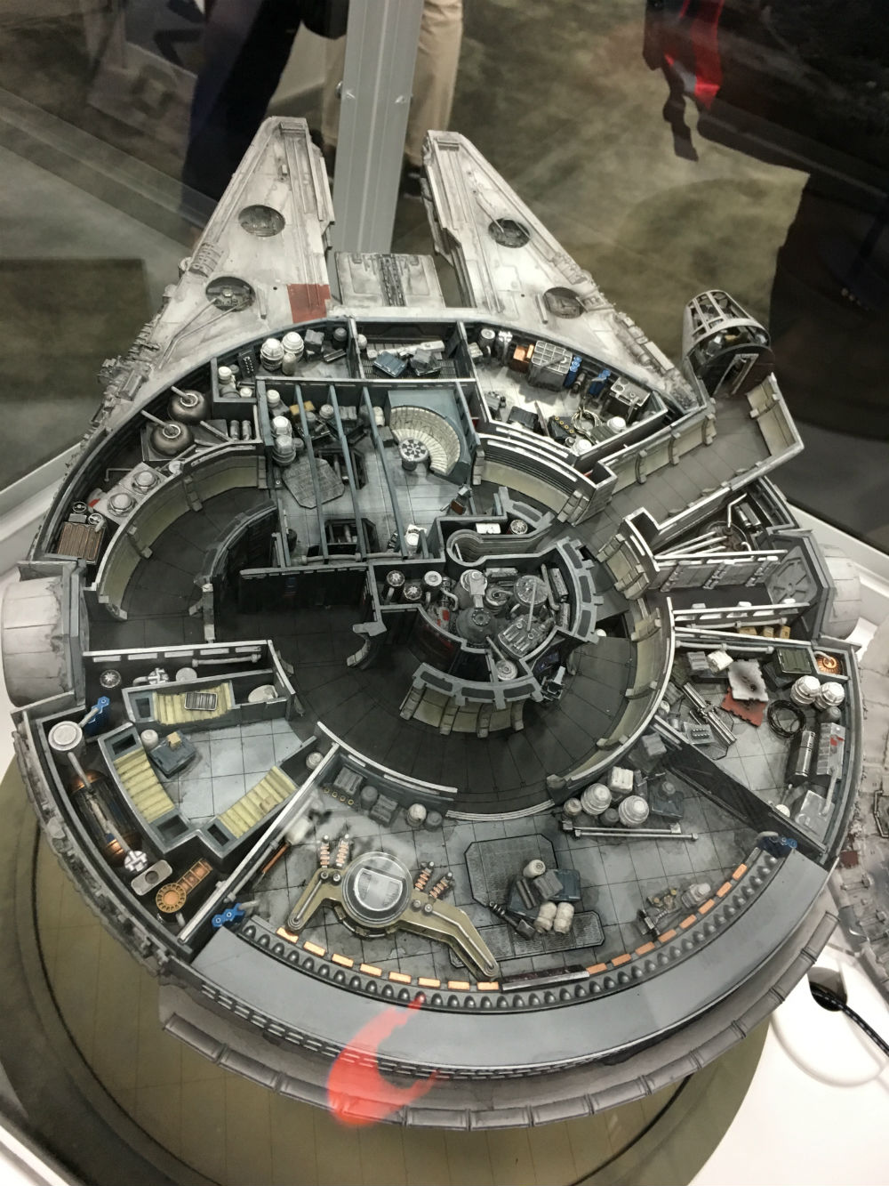 So That’s How The Inside Of The Millennium Falcon Is Laid Out