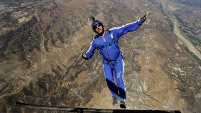 A Man Fell 25,000 Feet Without A Parachute, And This Is How He Did It