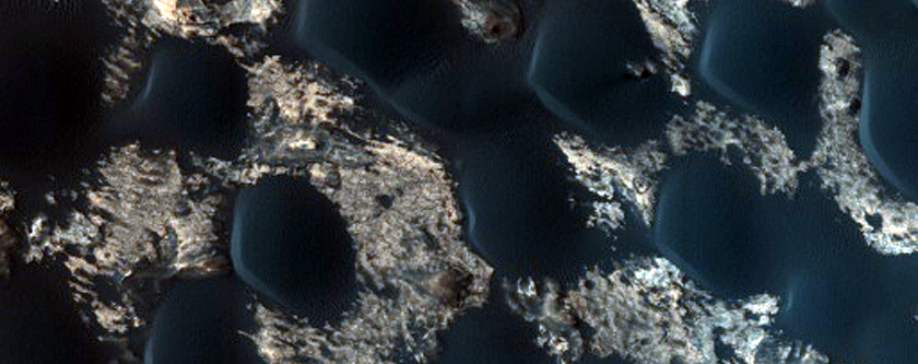 These Stunning New Photos Of Mars Are Weirdly Earth-Like