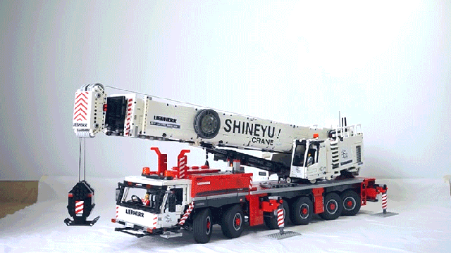Fully-Functional Mobile Crane Shames Everything You’ve Ever Built From LEGO