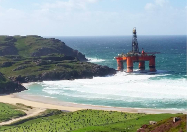 A 17,000-Tonne Oil Rig Ran Aground On A Beach