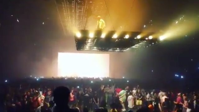 How The Hell Does Kanye’s Flying Stage Work?