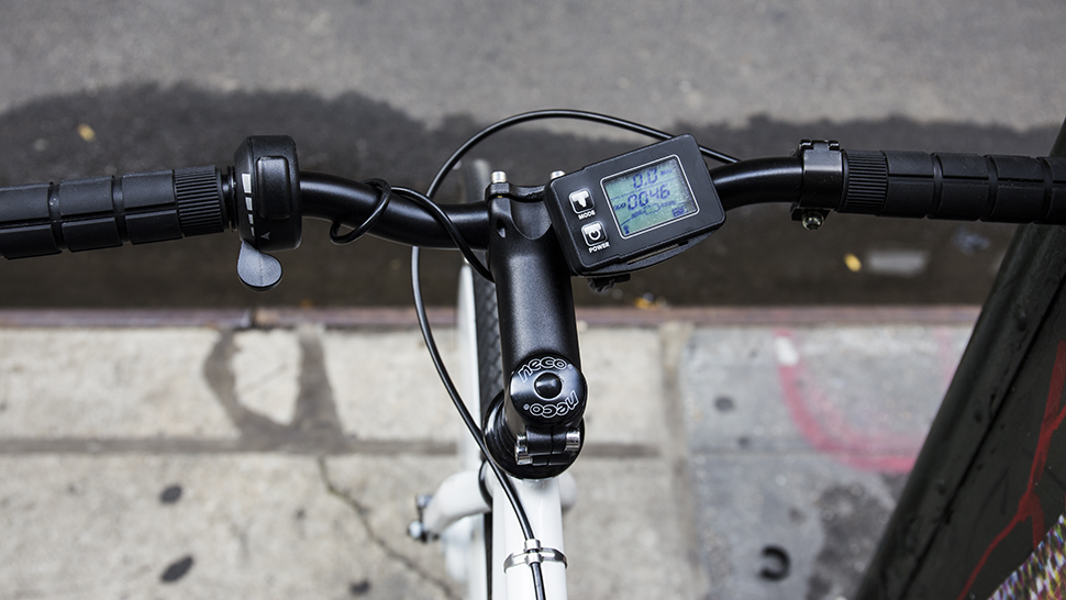 Evelo Omni Review: Make Any Bike Electric With This Add-On Wheel