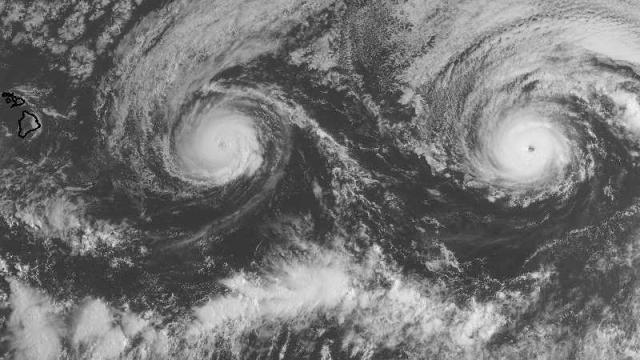 Two ‘Unprecedented’ Hurricanes Are Churning Toward Hawaii