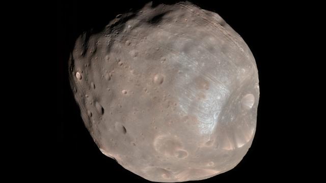 We Finally Know What Caused Those Mysterious Craters On Phobos