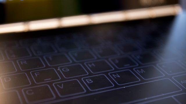 Lenovo’s Thinnest Laptop In The World Needs A Touchscreen Keyboard