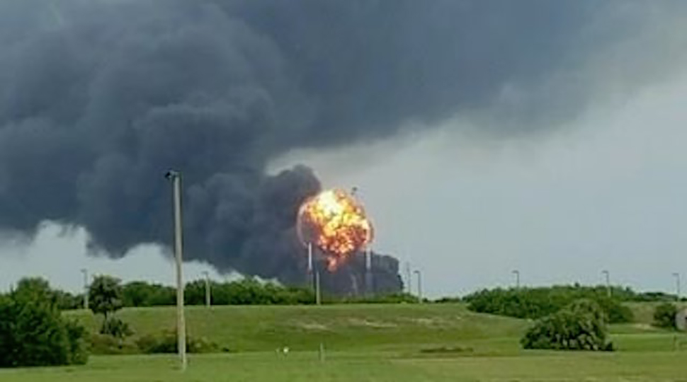 Watch: SpaceX Explosion Destroys Facebook’s First Satellite