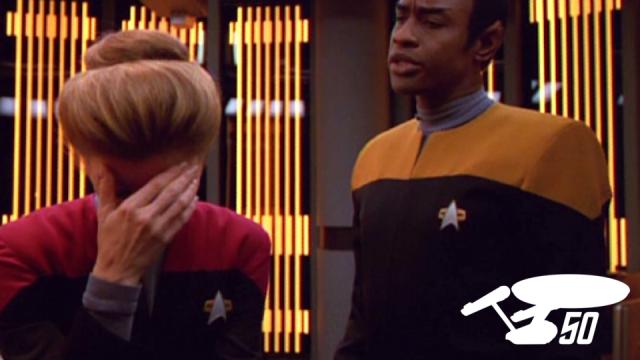 Remember When Star Trek Celebrated Its Anniversary With The Cast Of Frasier?