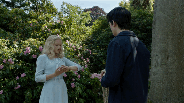 In Miss Peregrine’s Home For Peculiar Children, A Time Loop Is Trying To Kill A Baby Squirrel