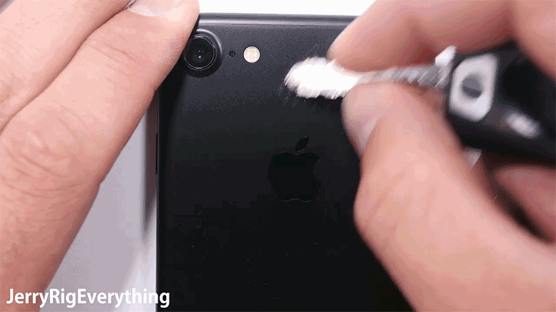 How To Break The iPhone 7 In GIFs