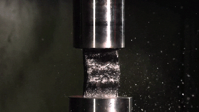 This Is An iPhone 7 Getting Crushed By A Hydraulic Press