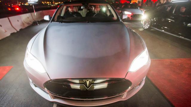 Tesla Sued Because ‘Insane Mode’ Not Insane Enough