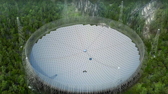 China Powers Up The World’s Largest Alien-Hunting Telescope