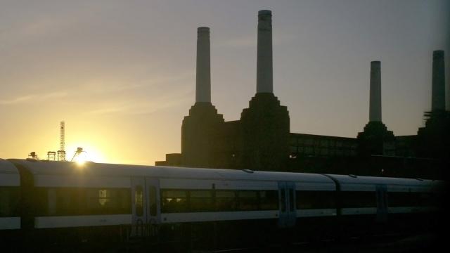 Apple Is Moving Into An Abandoned Power Plant In The Middle Of London