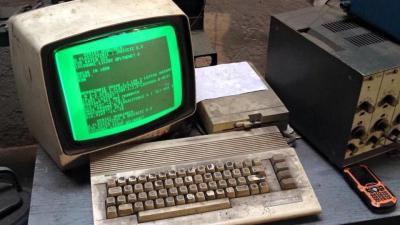 This Old Arse Commodore 64 Is Still Being Used To Run An Auto Shop In Poland