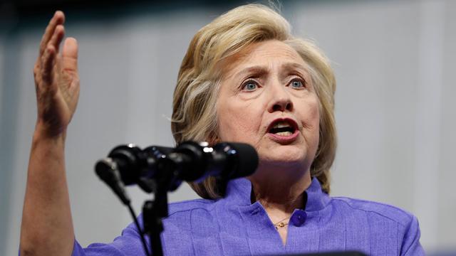 Much-Hyped Leak Shows Clinton Cosied Up To Wall Street With Paid Speeches