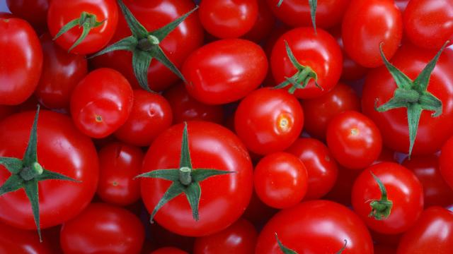 Why Storing Tomatoes In The Fridge Is A Bad Idea